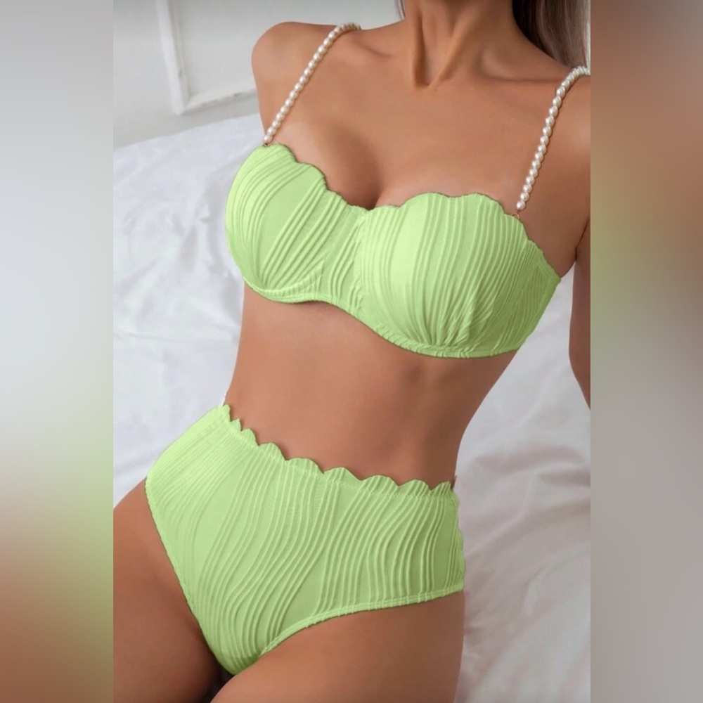 SHEIN Mint Green Two-Piece Scalloped Bikini with Pearl Embellishment XL